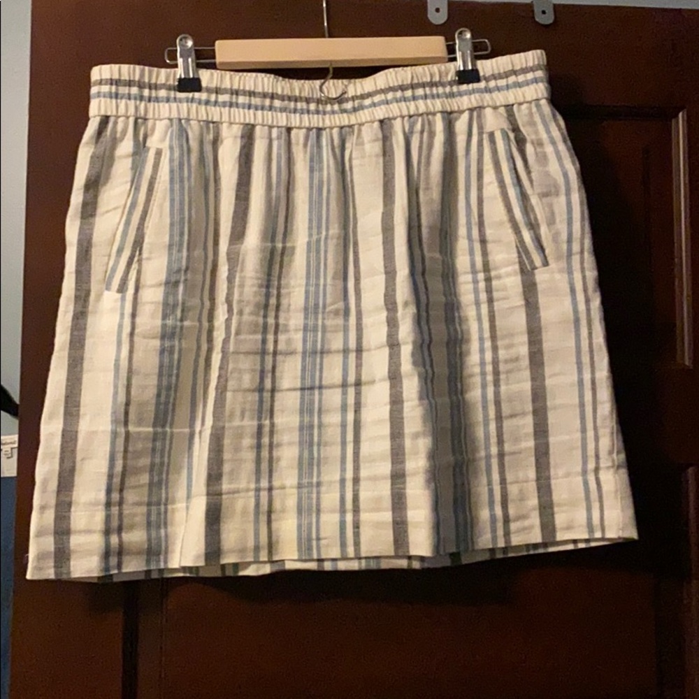 LOFT - linen pencil skirt